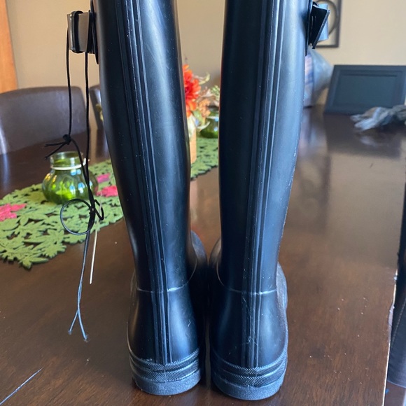 Rain Boots - Picture 5 of 6